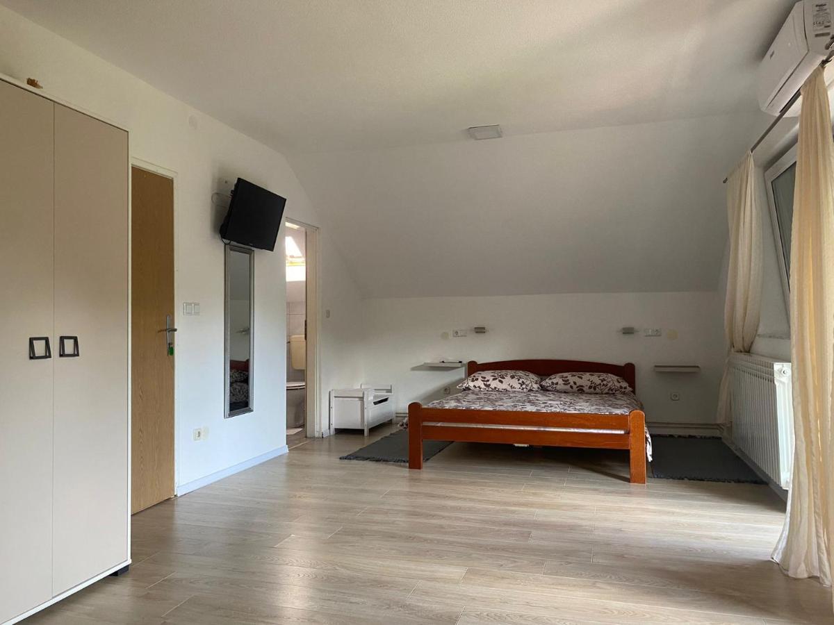 Guesthouse Abrlic Seliste Dreznicko Εξωτερικό φωτογραφία